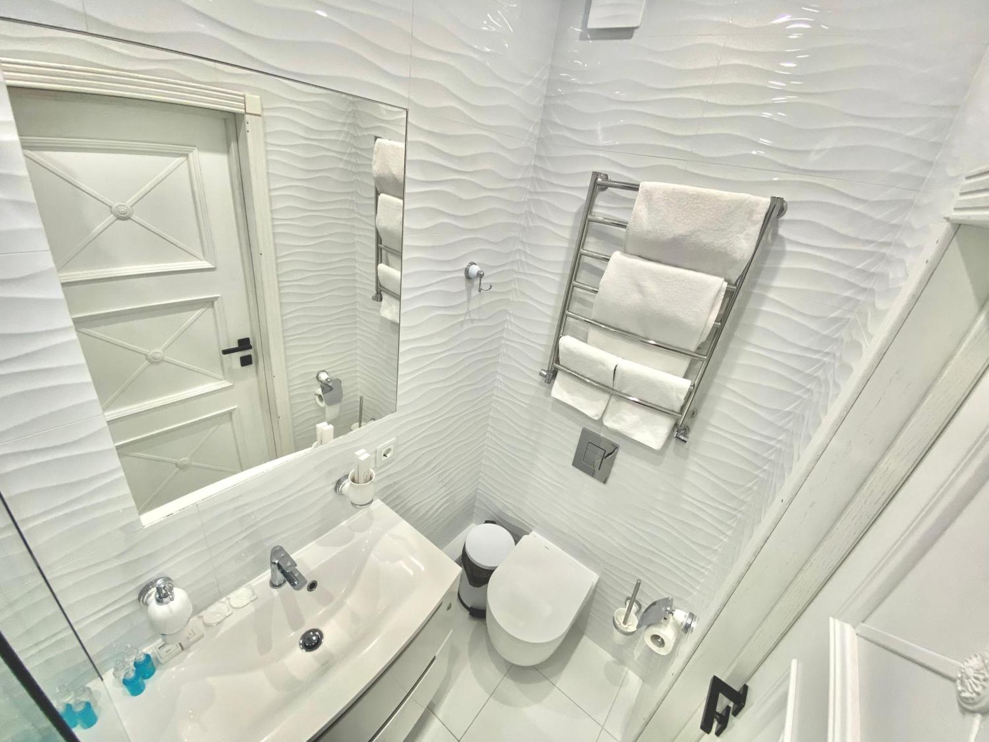 Кращі Панорамні Квартири Skyhouse В Центрі Вінниці Безключовий Доступ!