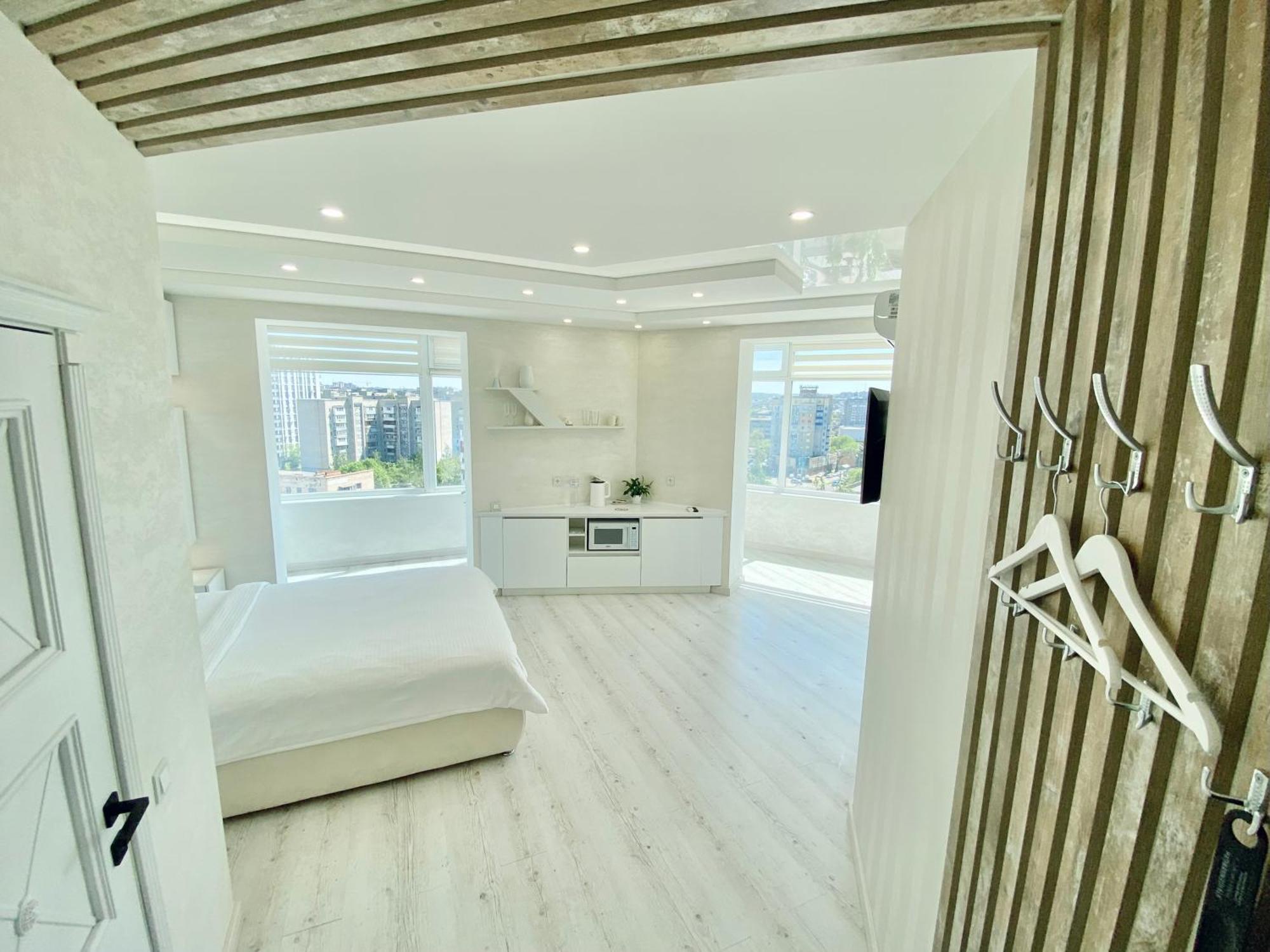 Кращі Панорамні Квартири Skyhouse В Центрі Вінниці Безключовий Доступ!